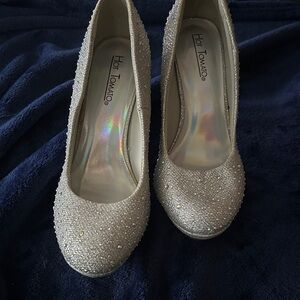 Hot Tomato Sparkling Silver Heels